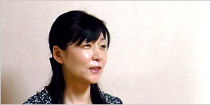 岡本羽加 近影